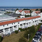 Apartamento Yachthafenresidenz-wohnung-8105-9733